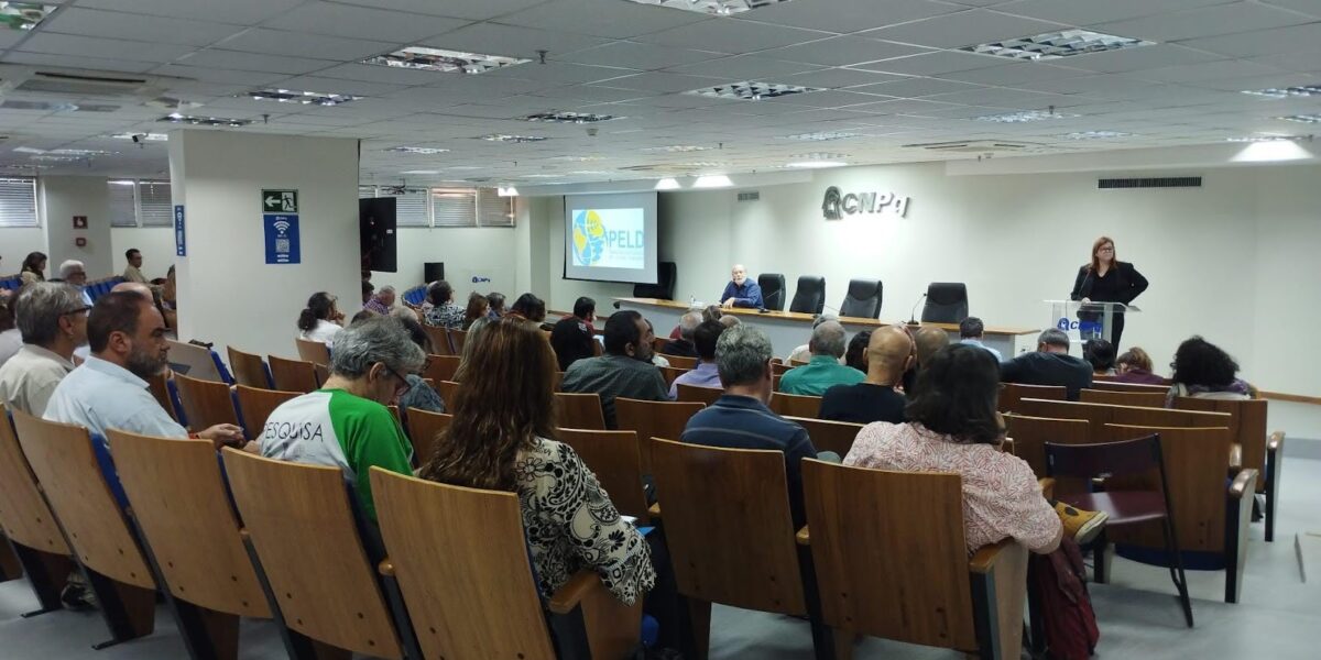 Fapeg participa de reunião de acompanhamento e avaliação do Peld em Brasília