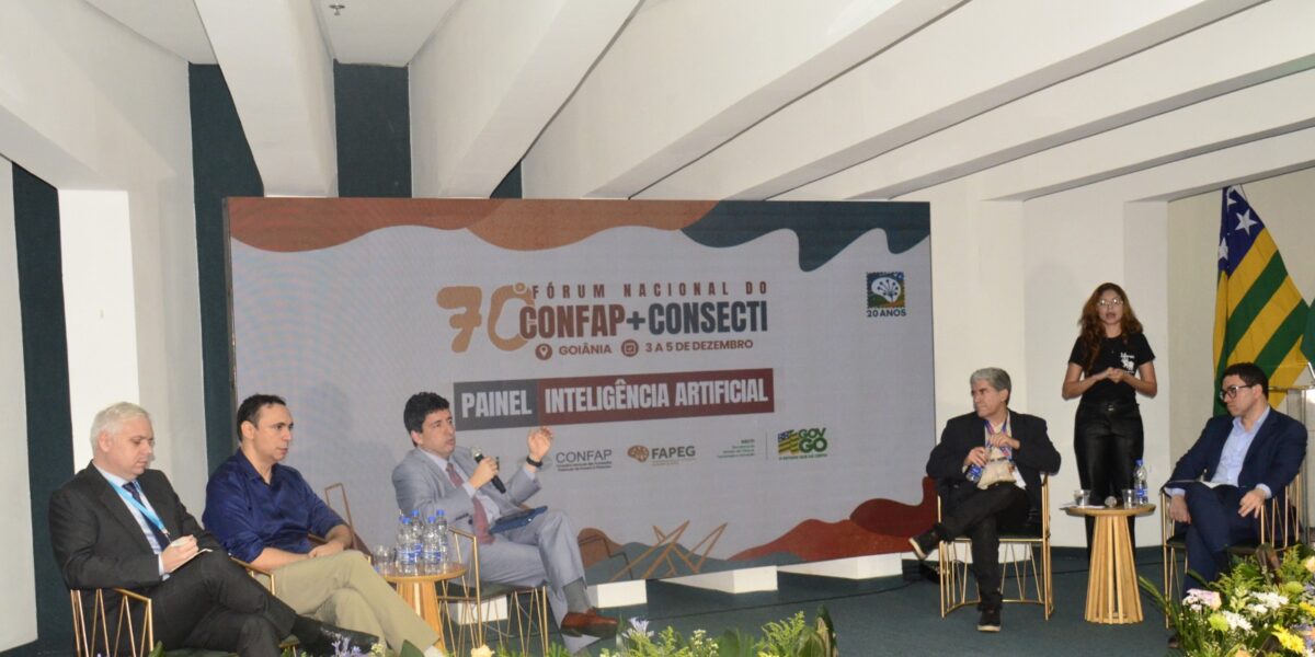 Painéis destacam inteligência artificial, bioeconomia e energias limpas em encontro nacional da ciência em Goiânia