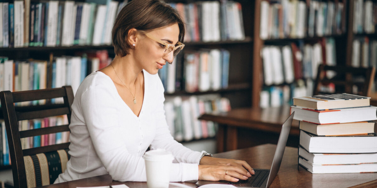 Última semana de inscrições para edital de fomento à publicação de livros científicos