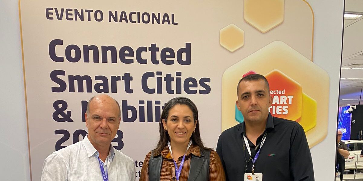 Cidades inteligentes e mobilidade urbana são temas discutidos em evento  com presença de representantes do Governo de Goiás