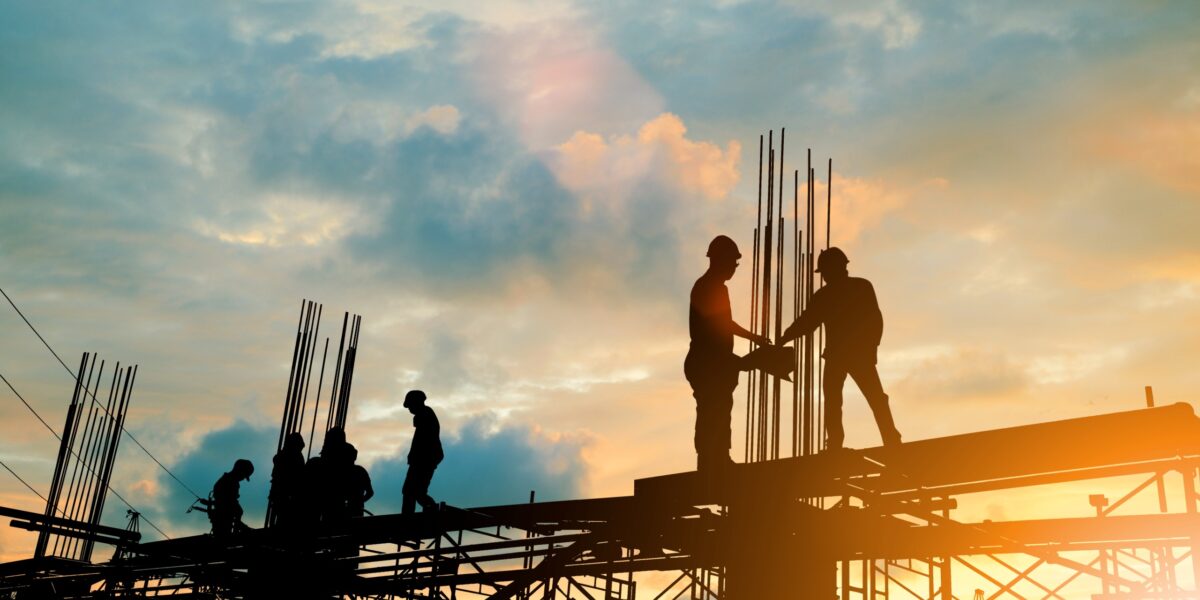 Goiás é vice-líder na geração de empregos no país em abril