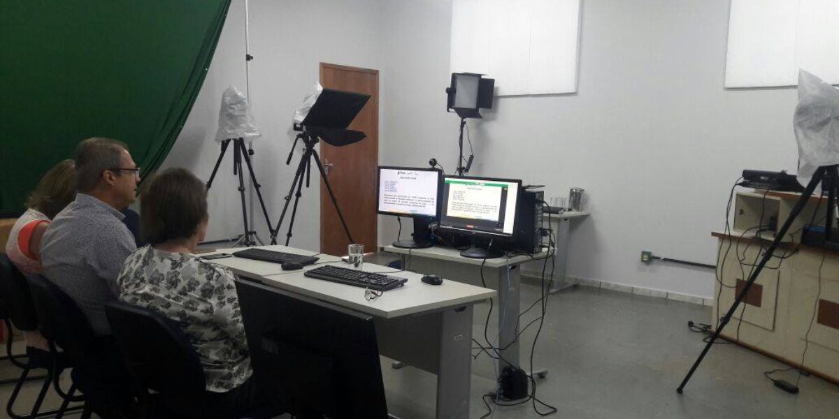 SED apresenta novo site e laboratório TV-Web para cursos a distância