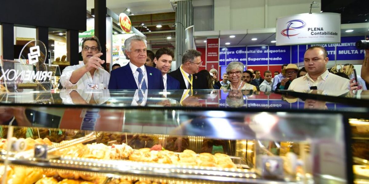 Governador Caiado e secretário Wilder visitam SuperAgos no dia do encerramento da feira