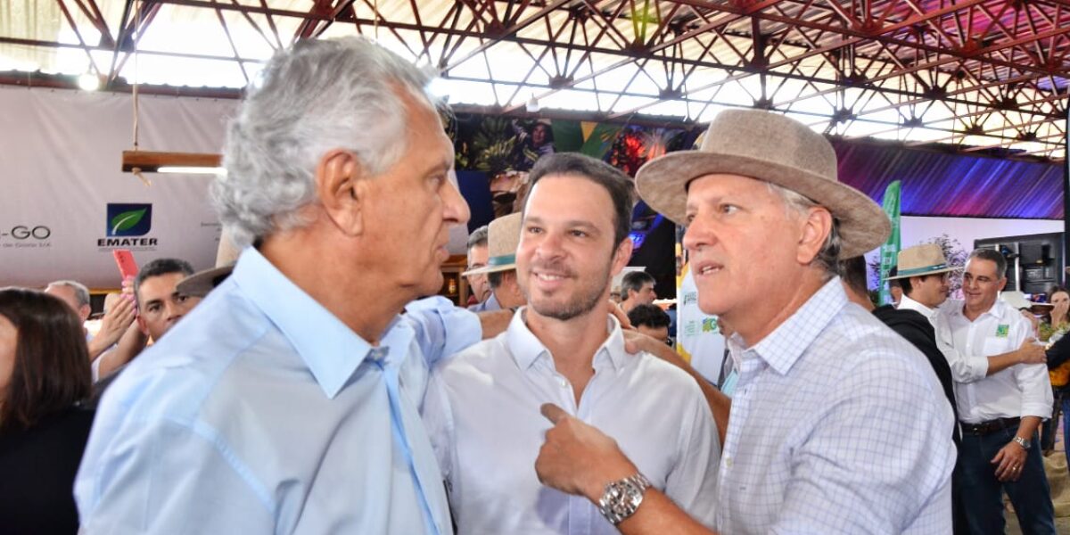 Joel Sant’Anna visita 76ª Exposição Agropecuária junto com governador