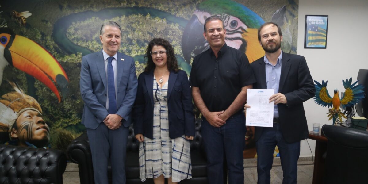 SIC assina acordo para instalação de ecopontos em Goiás