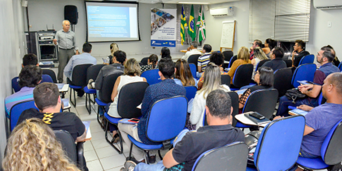 Curso Plano de Negócios capacita em Quirinópolis, Rio Verde e Goiânia