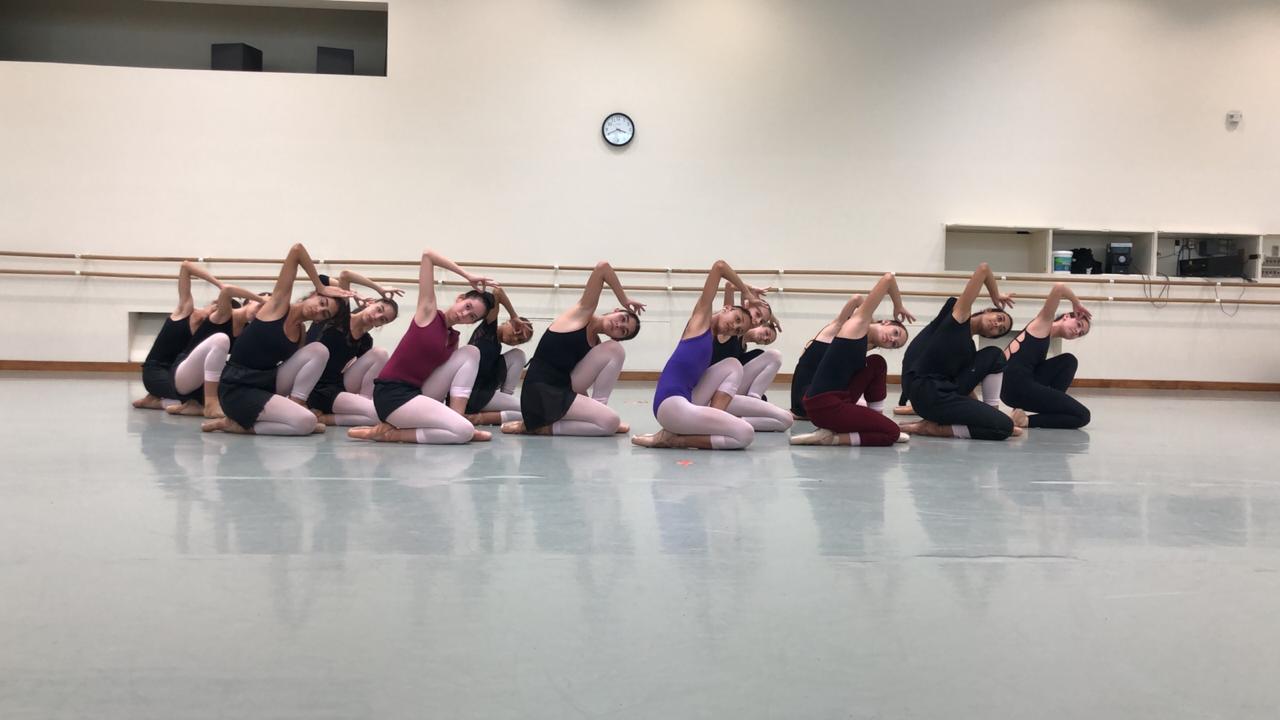 Bailarinos do Basileu França ensaiaram e se apresentaram no YAGP neste final de semana