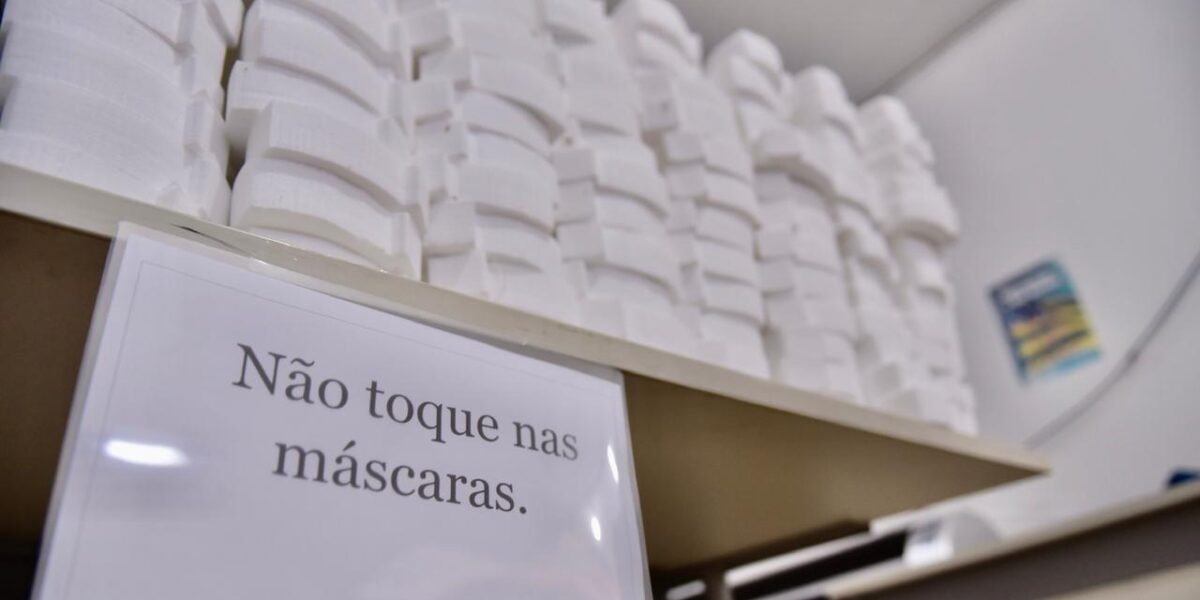 Governo de Goiás ajuda a produzir mais de 2 milhões de máscaras na Rede Itego