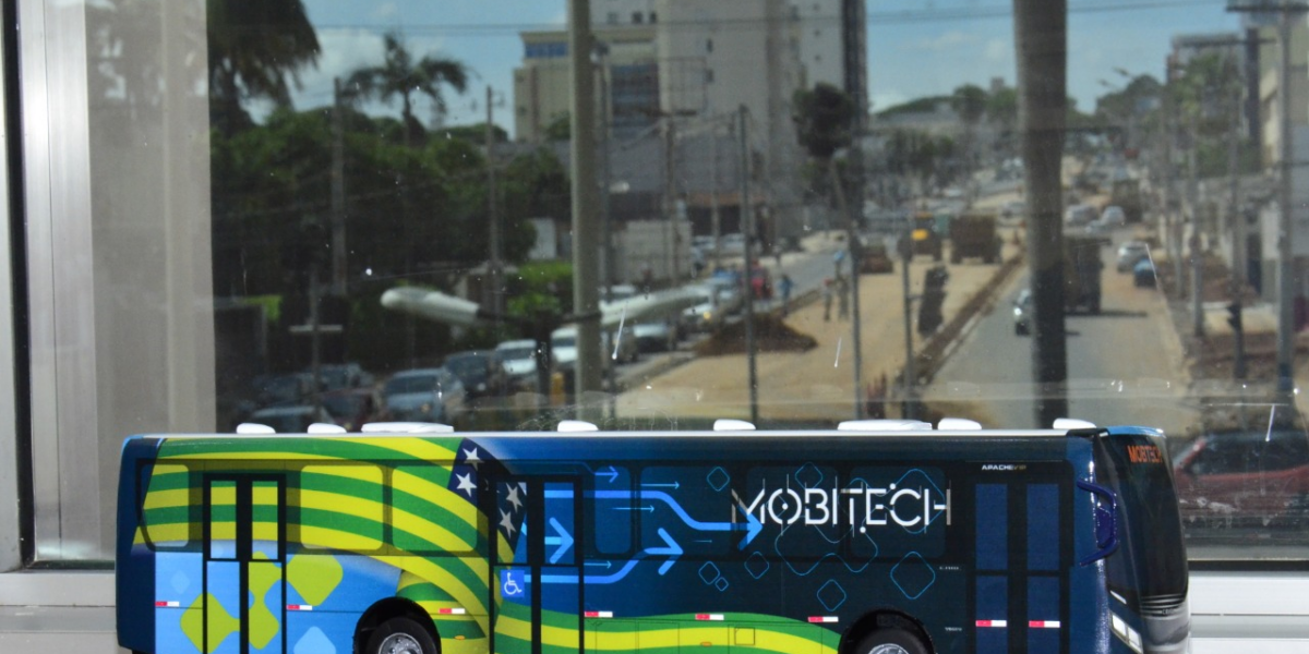 Ônibus adaptado vai levar capacitação na área de tecnologia e promover inclusão digital