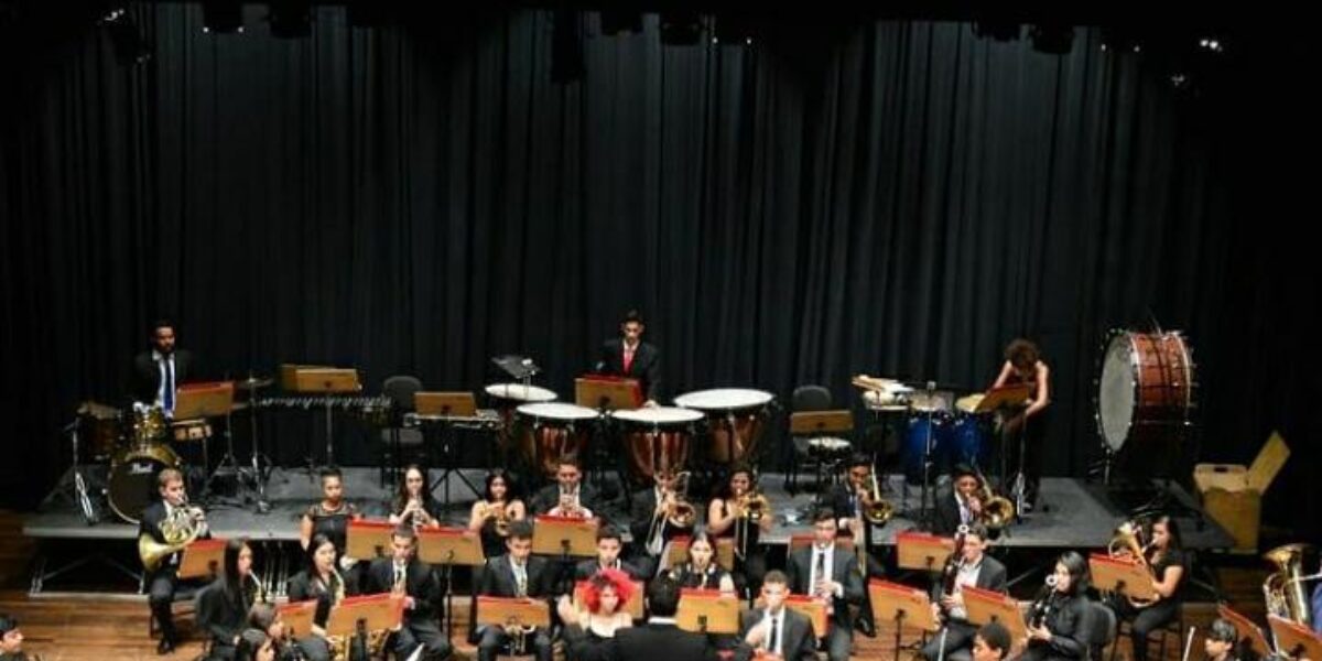 Orquestra e Banda Sinfônicas do Basileu França realizam concerto com transmissão online