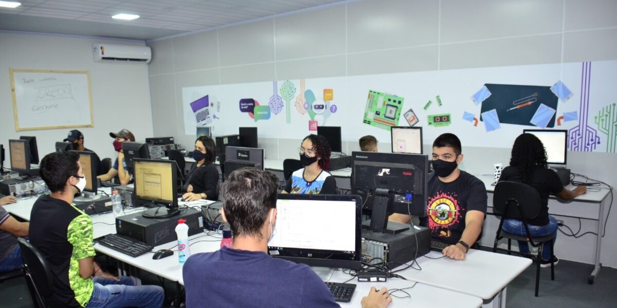 Governo de Goiás oferece 150 vagas em cursos gratuitos na área de tecnologia