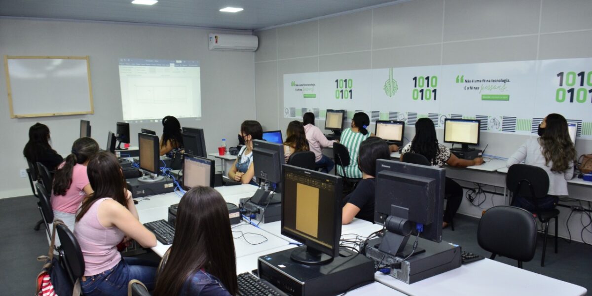 Governo de Goiás abre vagas para mulheres em cursos de tecnologia