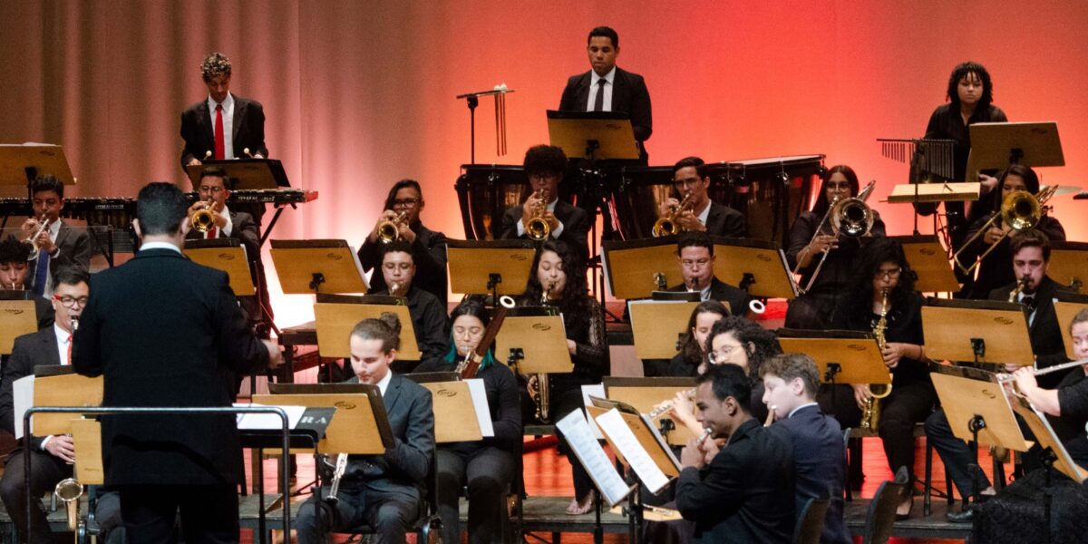 Celebração Natalina com a Banda Sinfônica Jovem de Goiás: Um concerto inesquecível 