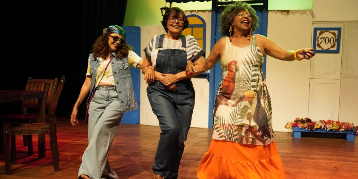 Basileu França leva ao palco clássico italiano com o grupo Vai…Idade