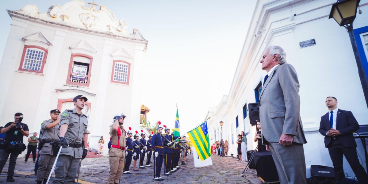 “É algo inédito o crescimento que Goiás está conseguindo mostrar para o Brasil”, diz Caiado durante transferência simbólica da capital