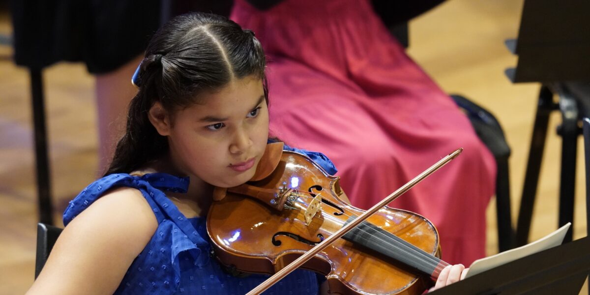 Basileu França abre mais de mil vagas para formação artística em Goiânia