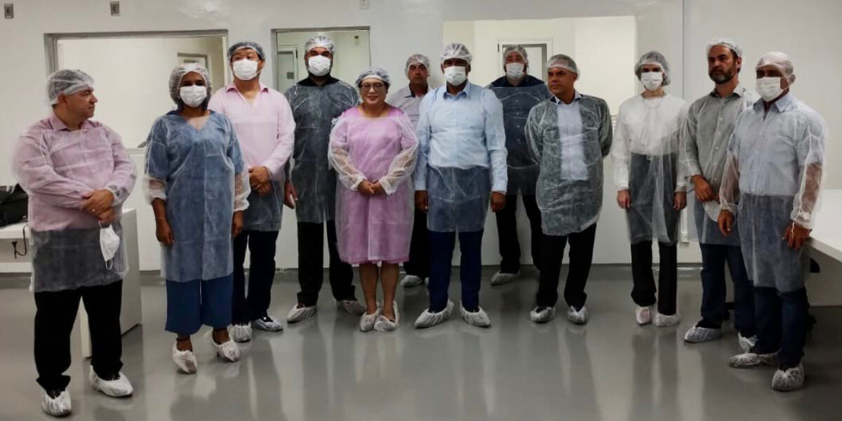 A Indústria Química do Estado de Goiás (Iquego) tem a finalidade de produzir e comercializar medicamentos e produtos para a saúde atendendo demandas do Ministério da Saúde, Secretarias de Saúde estaduais e municipais
