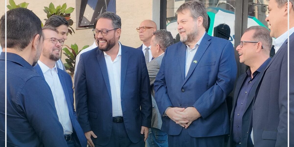 Juceg prestigia lançamento de plataforma aberta da ACIEG com dados da economia goiana