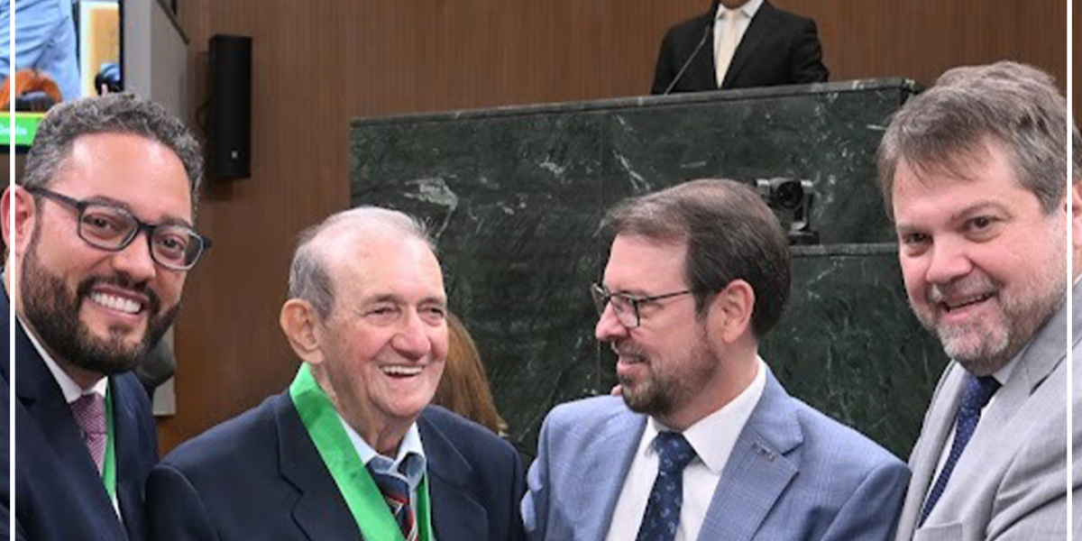 Juceg condecora autoridades que ajudaram a construir seus 125 anos de história