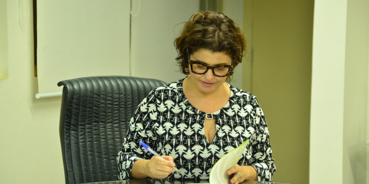 Secretária Andréa Vulcanis assina permissões de cultivo mecanizado nas comunidades Kalunga