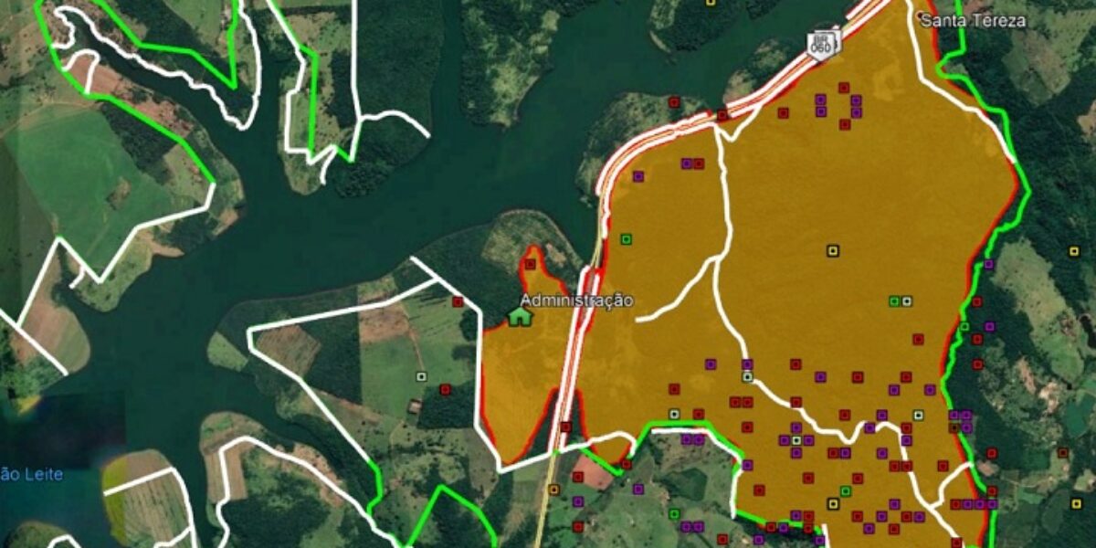 Incêndio no Altamiro de Moura Pacheco está próximo de ser controlado; visitação ao parque está suspensa