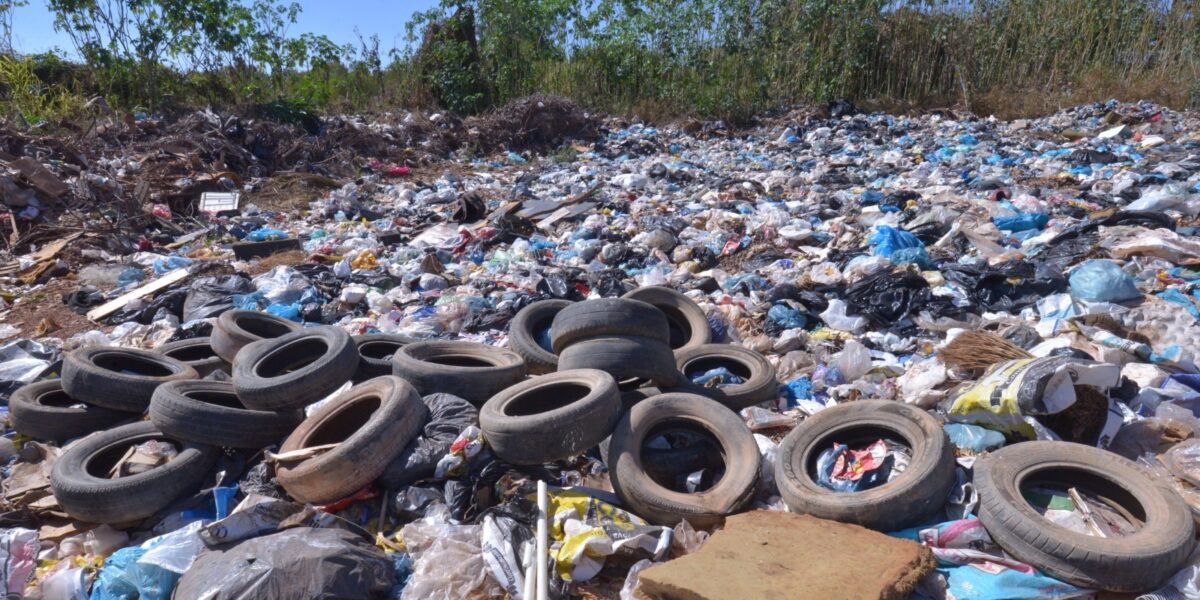 Governo de Goiás abre consulta pública para tratar do fim dos lixões