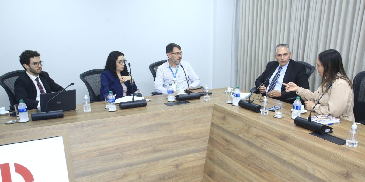 Semad e MPGO estabelecem força-tarefa para transição na regionalização e extinção definitiva dos lixões em Goiás