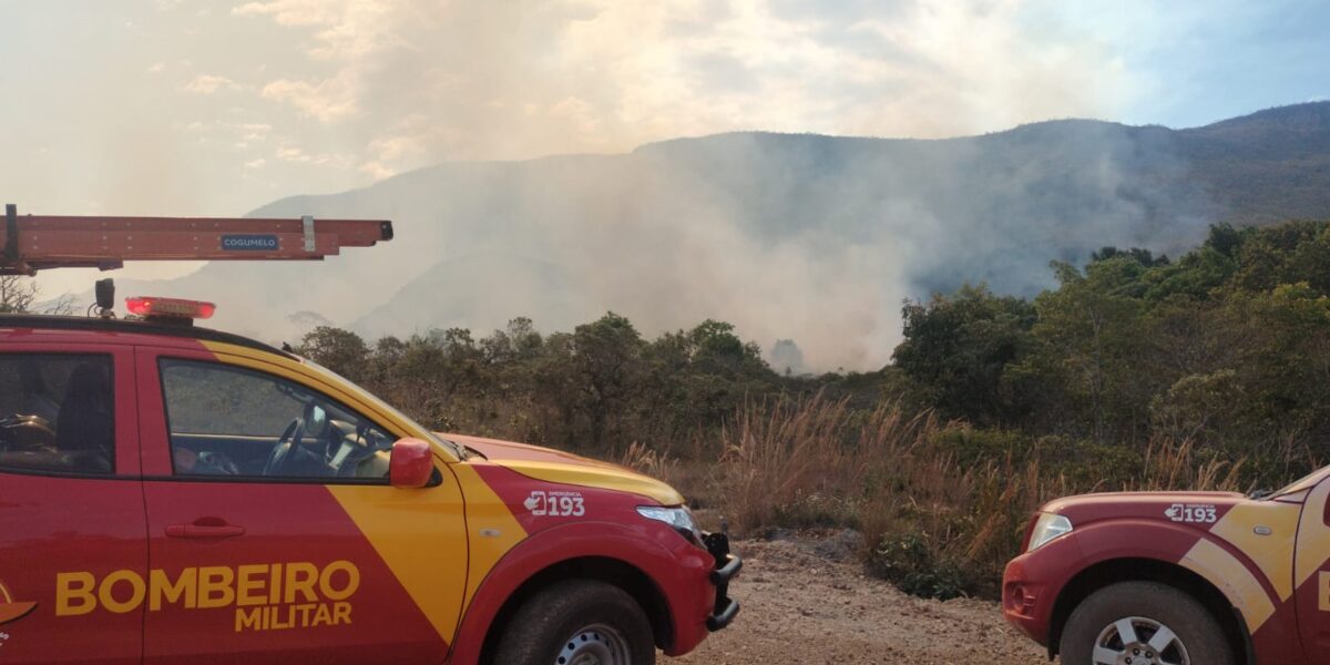 Incêndios na região da APA Pouso Alto mobilizam forças do Estado neste fim de semana