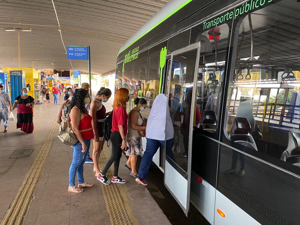 Metrobus vai operar com 100% da frota no carnaval