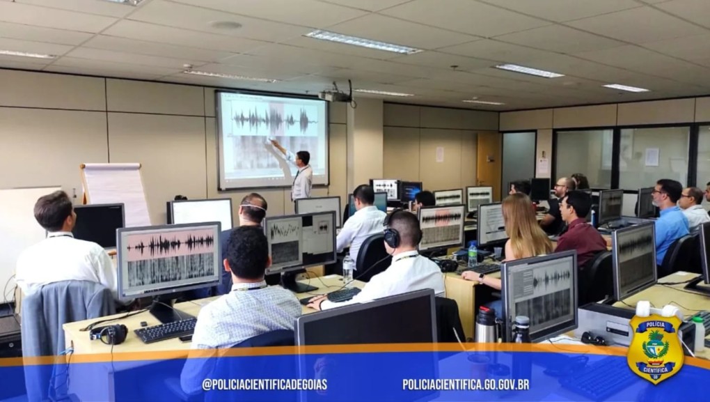 CURSO NA POLÍCIA FEDERAL