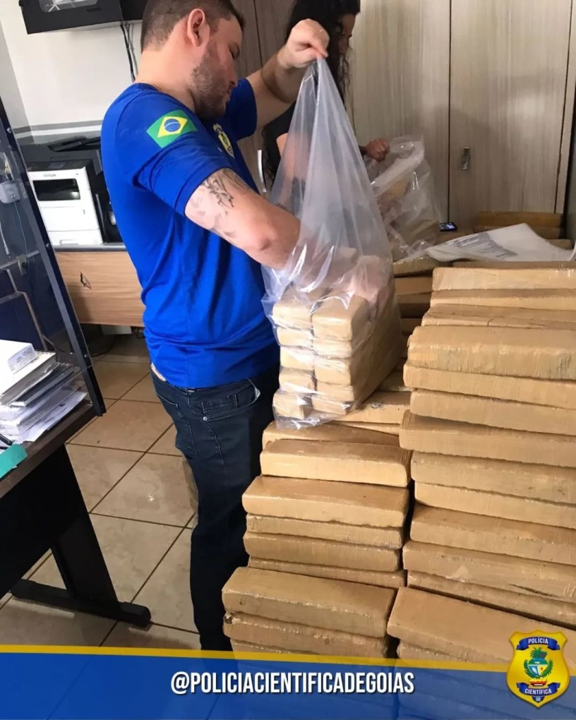 COMBATE AO TRÁFICO DE DROGAS