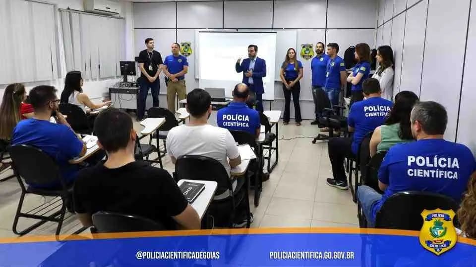 44 Novos Peritos Criminais