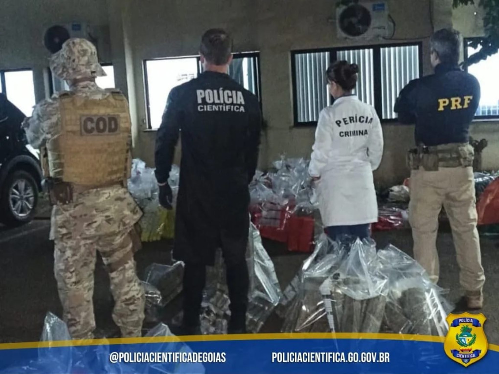 COMBATE AO TRÁFICO DE DROGAS