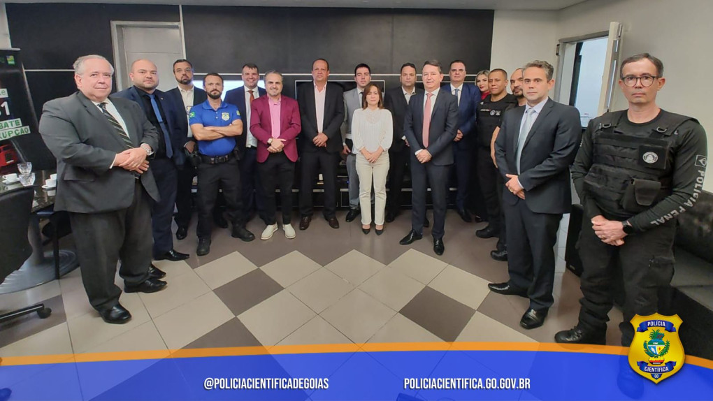 REUNIÃO PARA CONSTRUÇÕES DE NOVAS SEDES