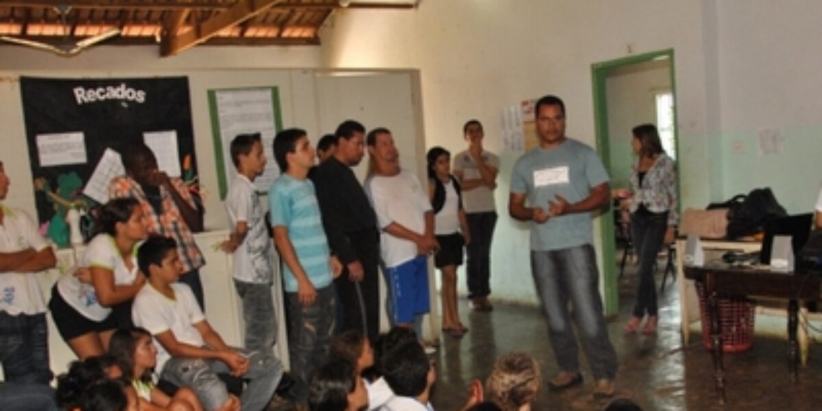 Cidade de Itapuranga recebe visita do Programa Escola Sem Drogas da Polícia Civil