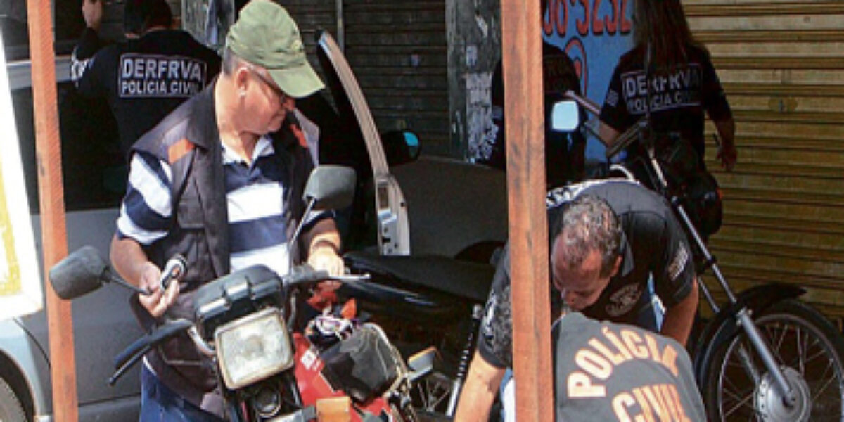Polícia Civil faz nova operação nos ferros-velhos e fecha 33 estabelecimentos irregulares