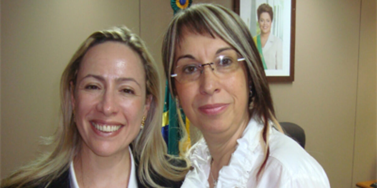 Delegada Geral da Polícia Civil é recebida pela Secretária da SENASP, Regina Miki