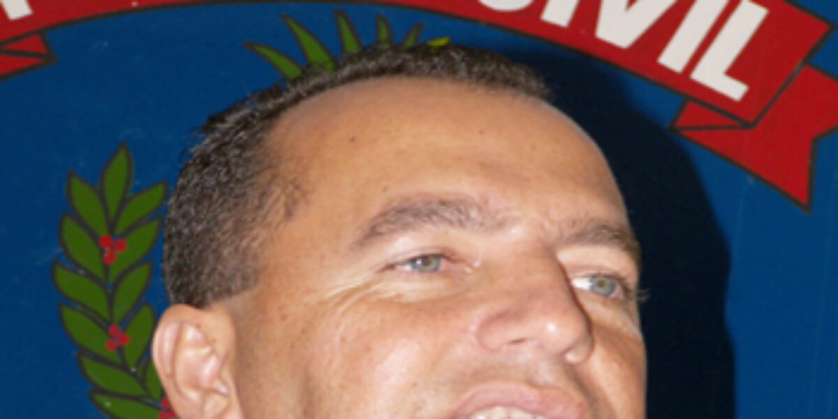 Polícia Civil prende quadrilha especializada em roubos de caminhonetes e seqüestros