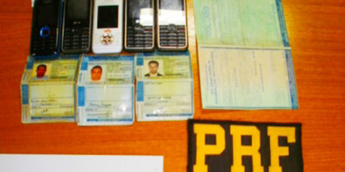 Polícia Civil investiga integrantes de uma quadrilha de roubo de caminhonetes presos pela PRF