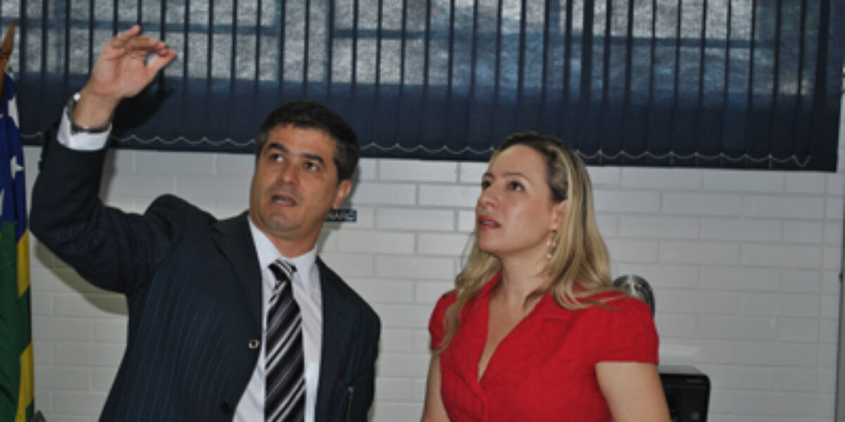 Delegada Geral Adriana Accorsi conhece reformas na Denarc