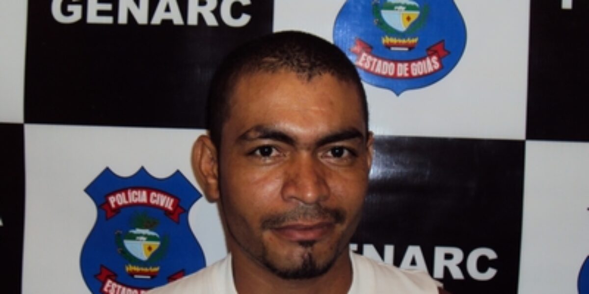 Preso pelo Genarc ao tentar mandar droga para cadeia em meias presas à linhas de anzol