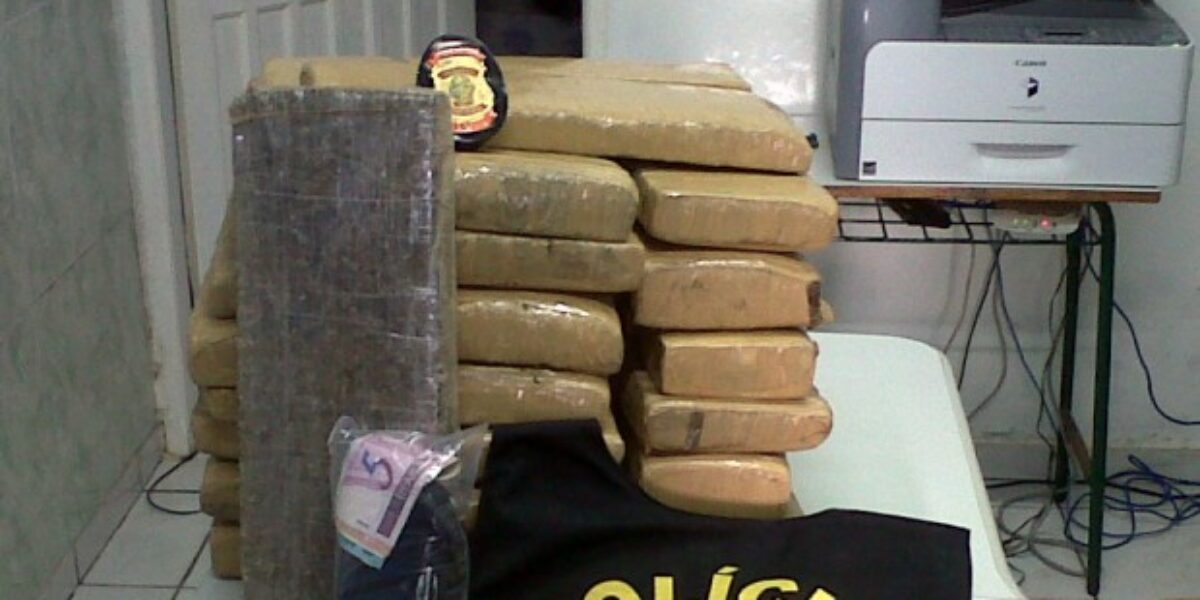 Traficantes mineiros são presos  na cidade de Leopoldo de Bulhões com 50 kg de maconha
