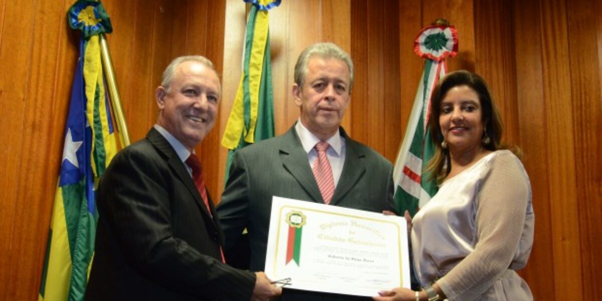 Título de Cidadão Goianiense para o Delegado Gilberto da Silva Ferro