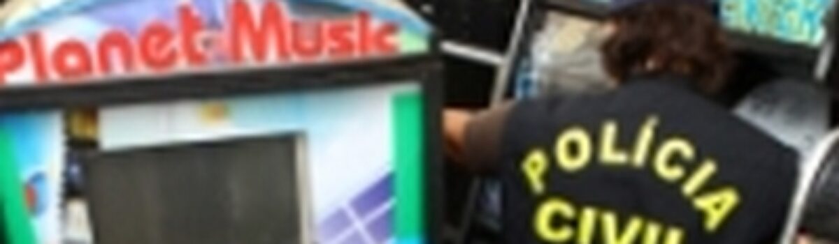Polícia Civil: Decon apreende um total de 26 máquinas Jukebox por violação de direitos autorais