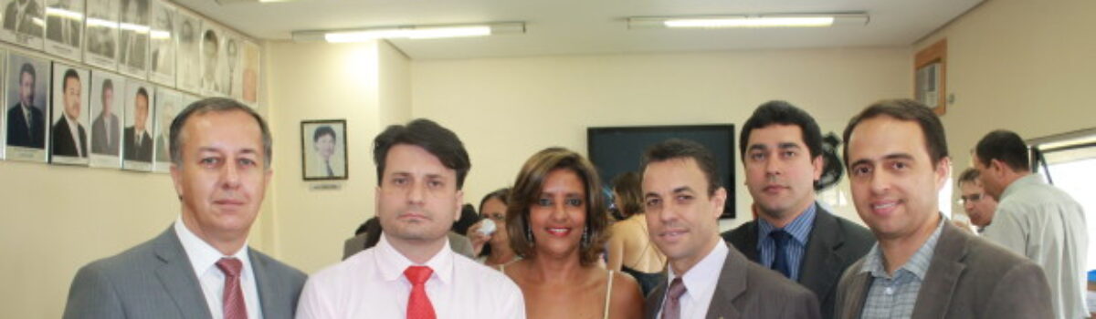 Delegada Gildeci Marinho faz aniversário e ganha homenagem