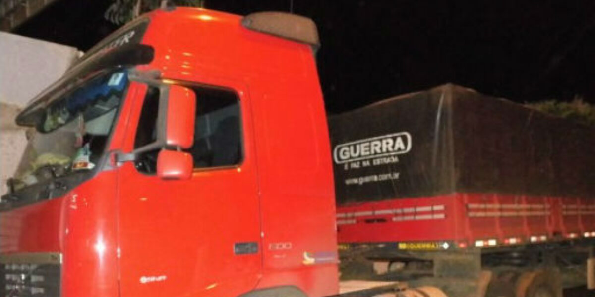 Policiais civis de Bom Jesus de Goiás recuperam caminhão roubado e libertam motorista