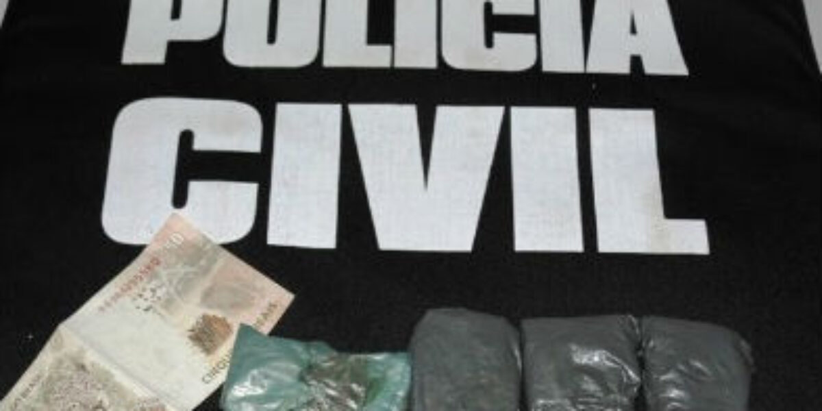 Dupla é flagrada em Silvânia ao desenterrar pacotes de maconha
