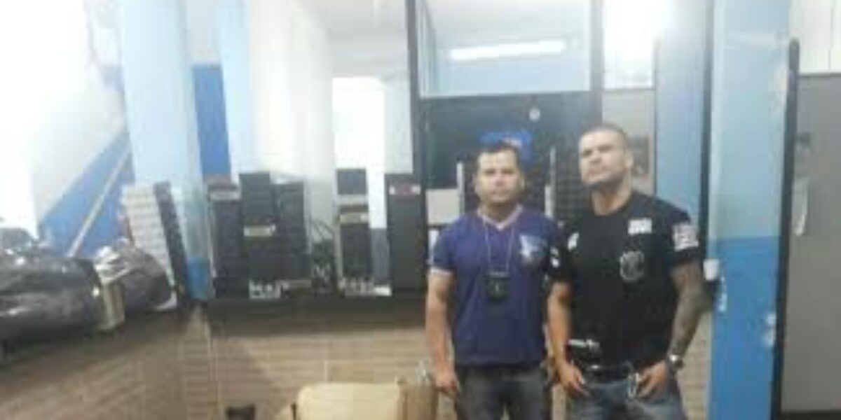 Policiais da 5ª DRP prendem dois suspeitos e apreendem menor no Entorno