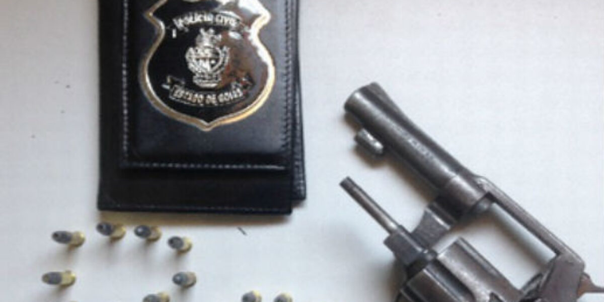 Arma é encontrada em residência em Alto Paraíso