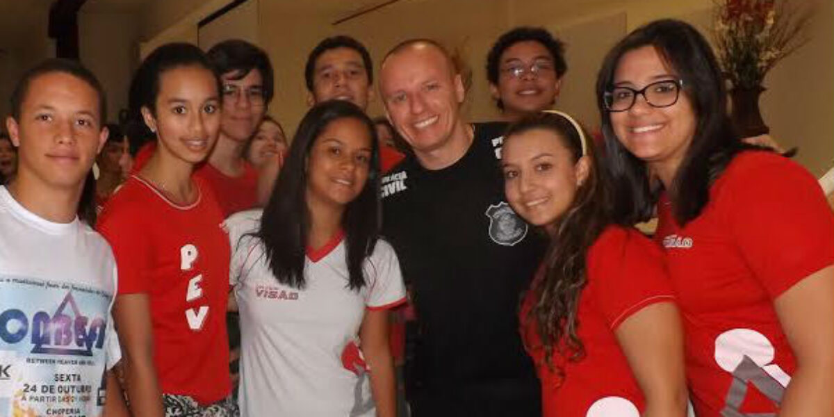 GENARC da 11ª DRP faz palestra para 400 alunos do ensino fundamental em Formosa